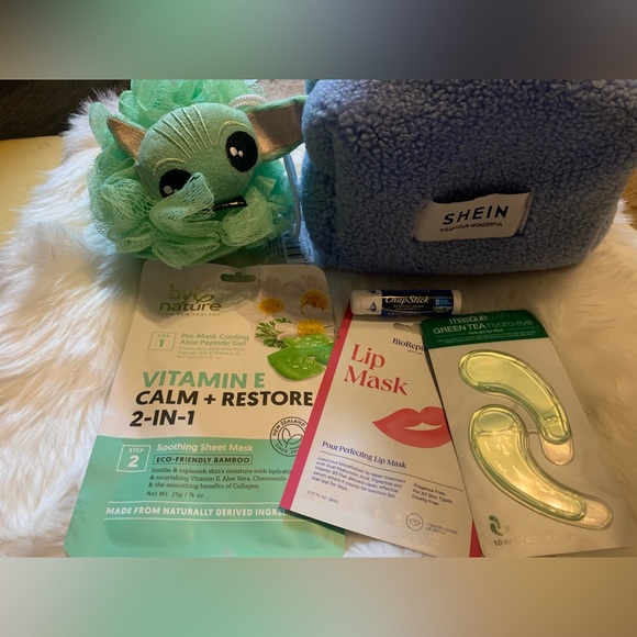 SHIEN BAG+ SELF CARE ITEMS/ NWT STAR WARS BATH POUF - Picture 2 of 14